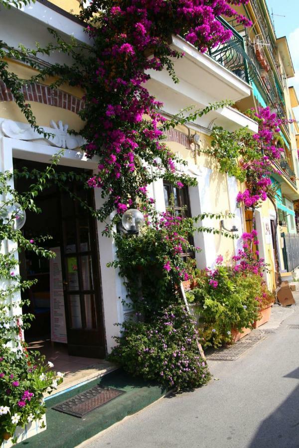 Hotel Viviani Raffaella Monterosso al Mare Pokoj fotografie